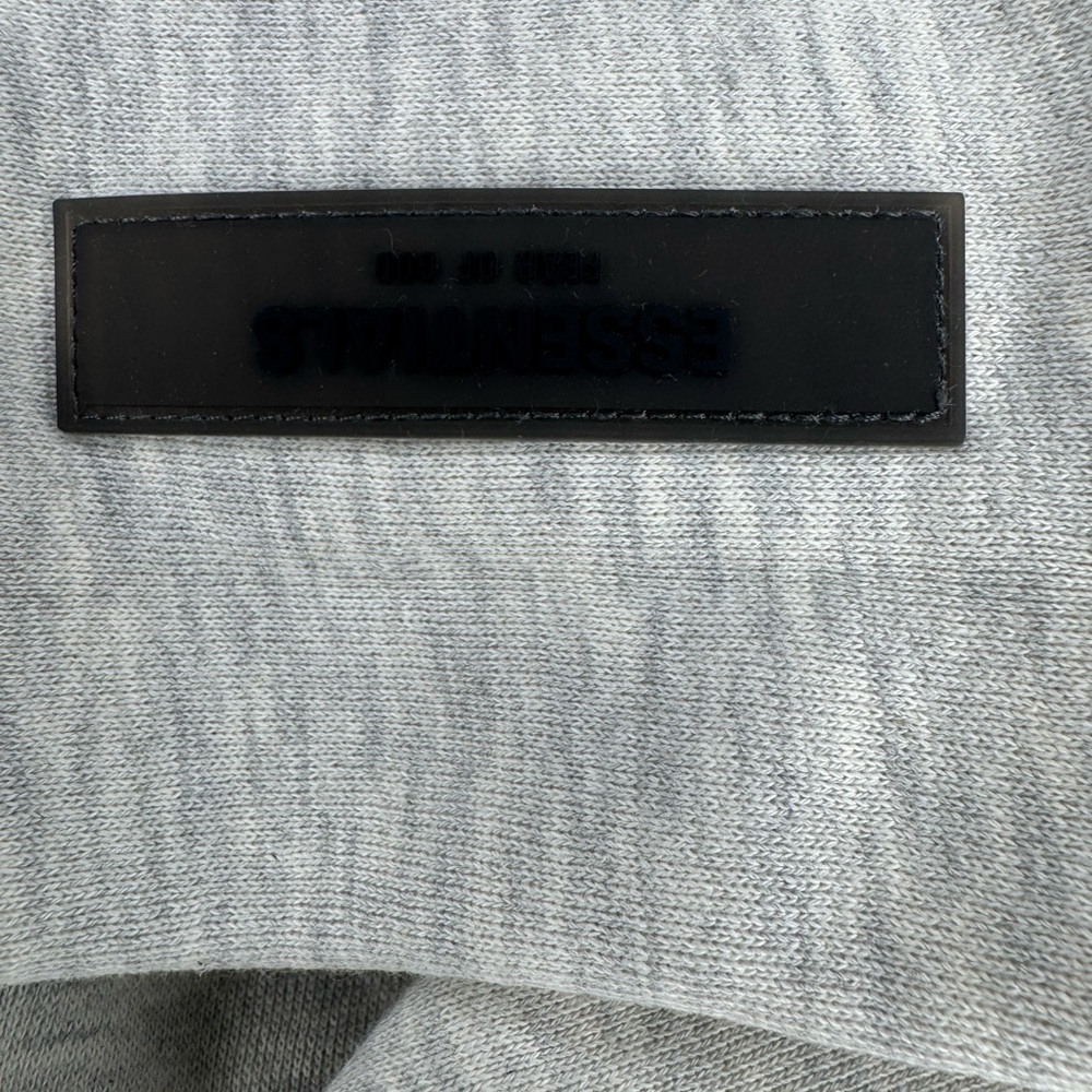 Essentials Fear of God (Light Oatmeal) Hoodie Size Small #78 - Picture 2 of 6